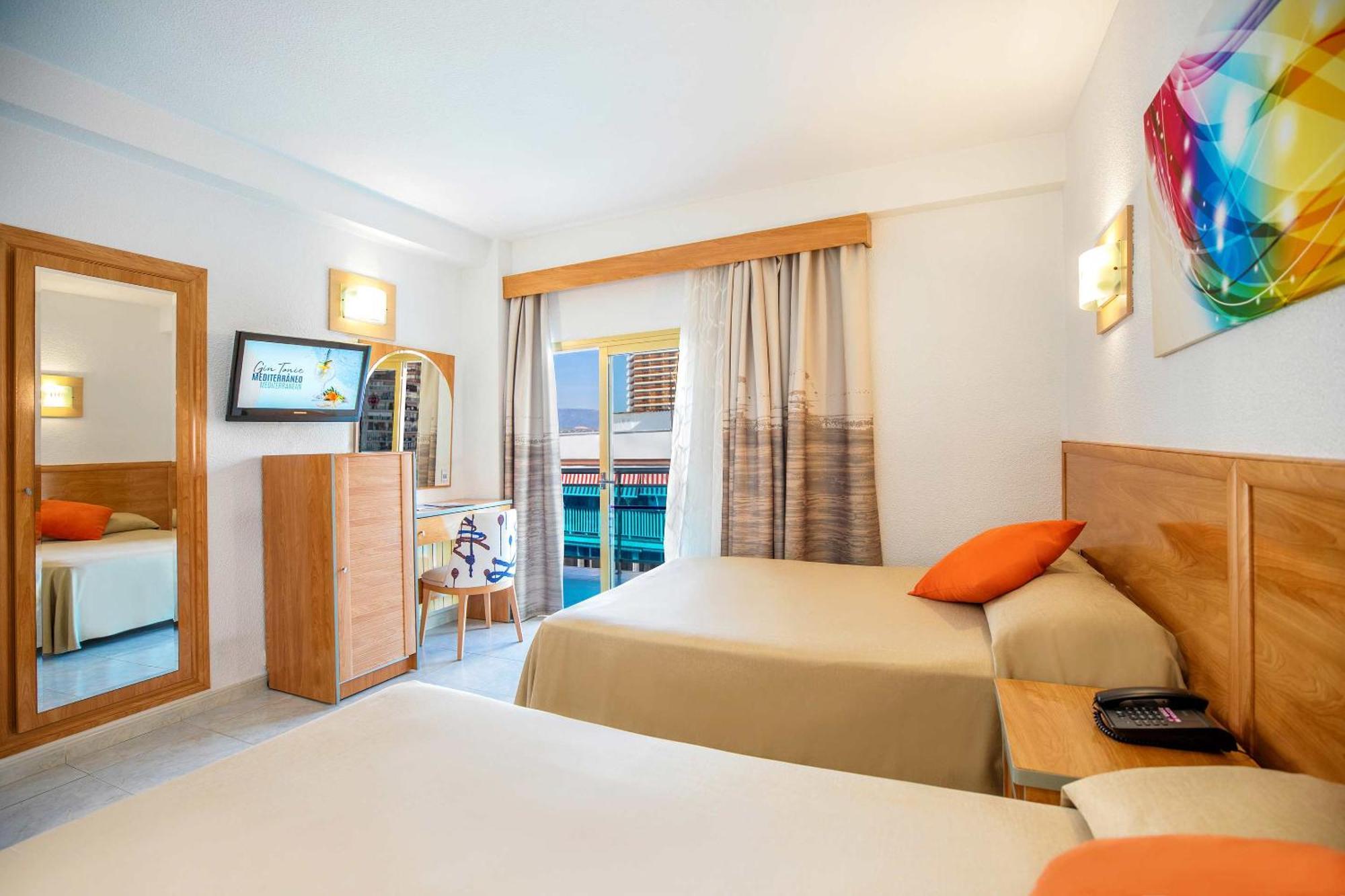 Hotel Servigroup Nereo Benidorm Habitación foto